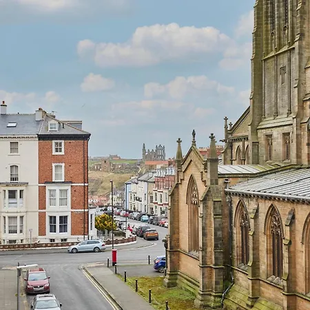 Host & - Fox's Hideout Apartmán